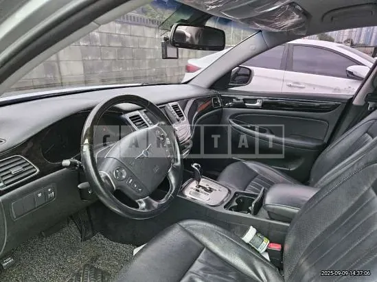 Photo 2 of 15: 2019 Kia Carnival — Korean insurance auction