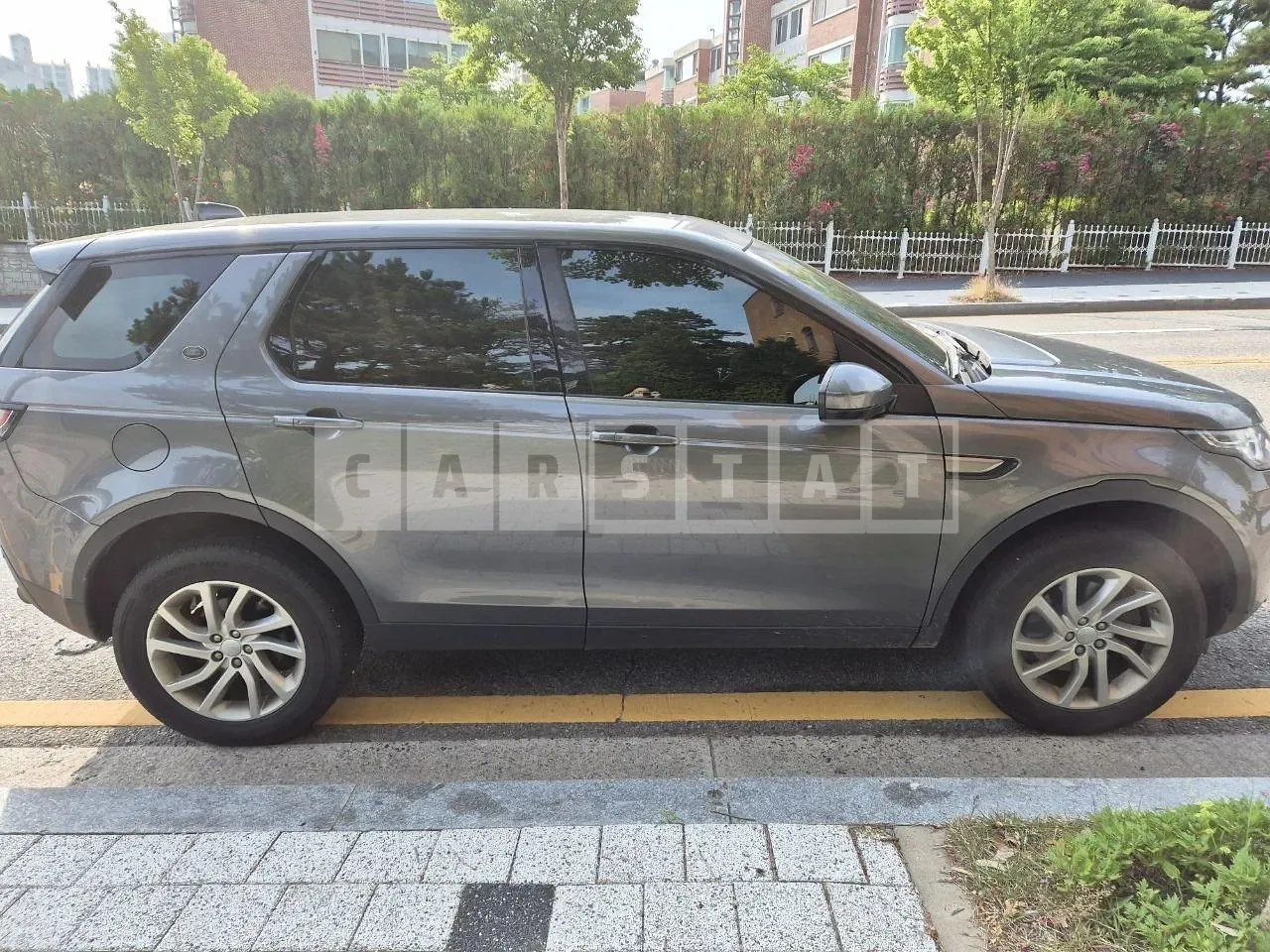 Photo 2 of 7: 2017 Land Rover Discovery Sport 2.0 — Korean insurance auction
