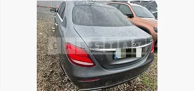 Photo 1 of 32: 2017 Mercedes-Benz E300 4Matic — Korean insurance auction