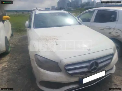 2017 mercedes /e220d 4matic