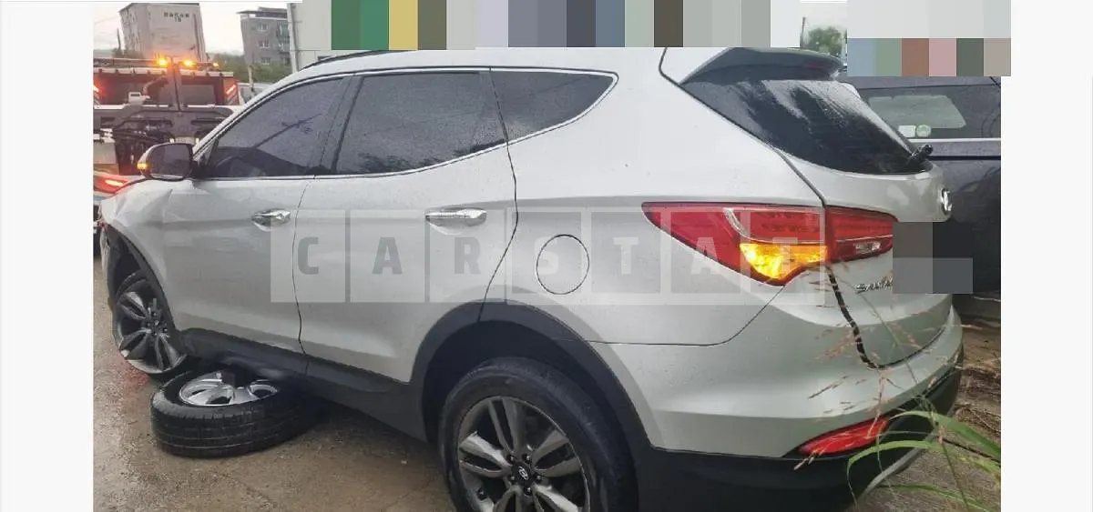 Photo 2 of 11: 2015 Hyundai Santa Fe DM (4WD) — Korean insurance auction