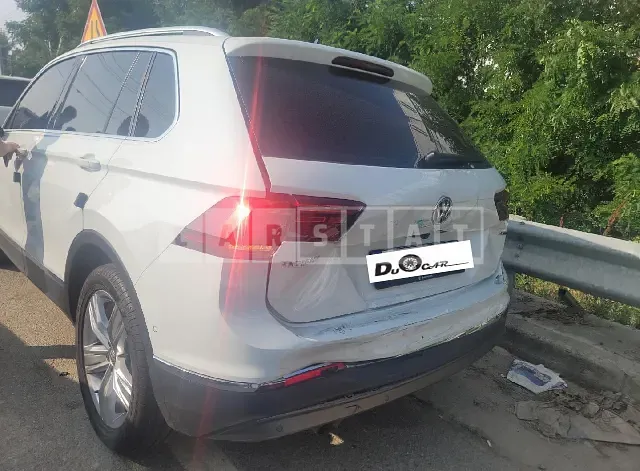 Photo 2 of 5: 2020 Volkswagen Tiguan 2.0 TDI 4MOTION, VIN WVGZZZ5NZLW366767 — Korean insurance auction