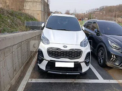 Photo 1 of 38: 2019 Kia Sportage, VIN KNAPR813BKK740735 — Korean insurance auction