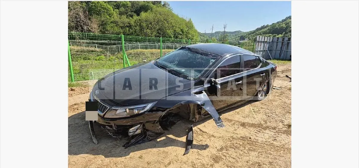 Photo 2 of 8: 2015 Kia K5 Hybrid — Korean insurance auction