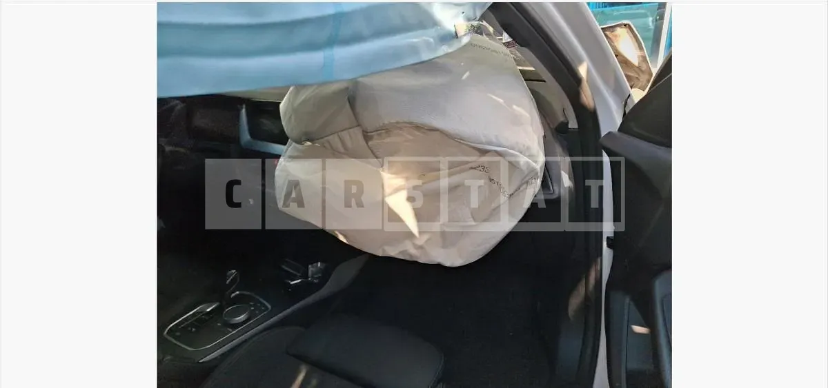 Photo 2 of 21: 2020 BMW 118d (17) — Korean insurance auction