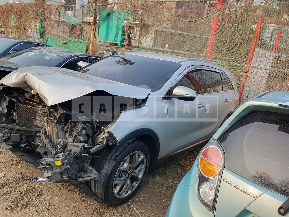 Photo 2 of 28: 2016 Kia Sorento, VIN KNAPK81BBGA239782 — Korean insurance auction