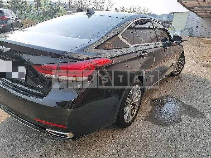 Photo 2 of 33: 2019 Genesis G80 3.3, VIN KMHGL41DBKU331732 — Korean insurance auction