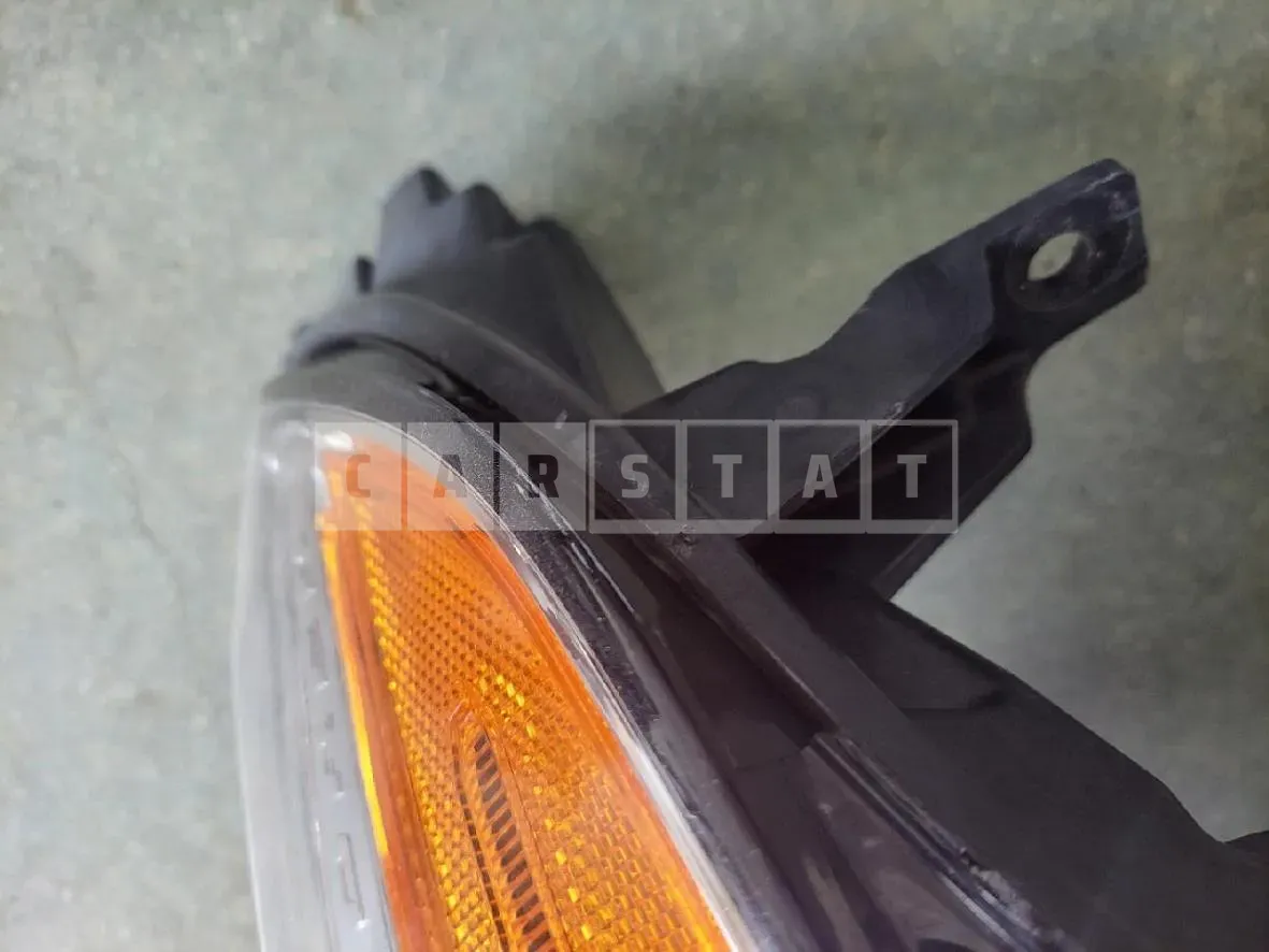 Photo 2 of 3: 2021 Ford (parts) Explorer 3.0 Headlamp — Korean insurance auction