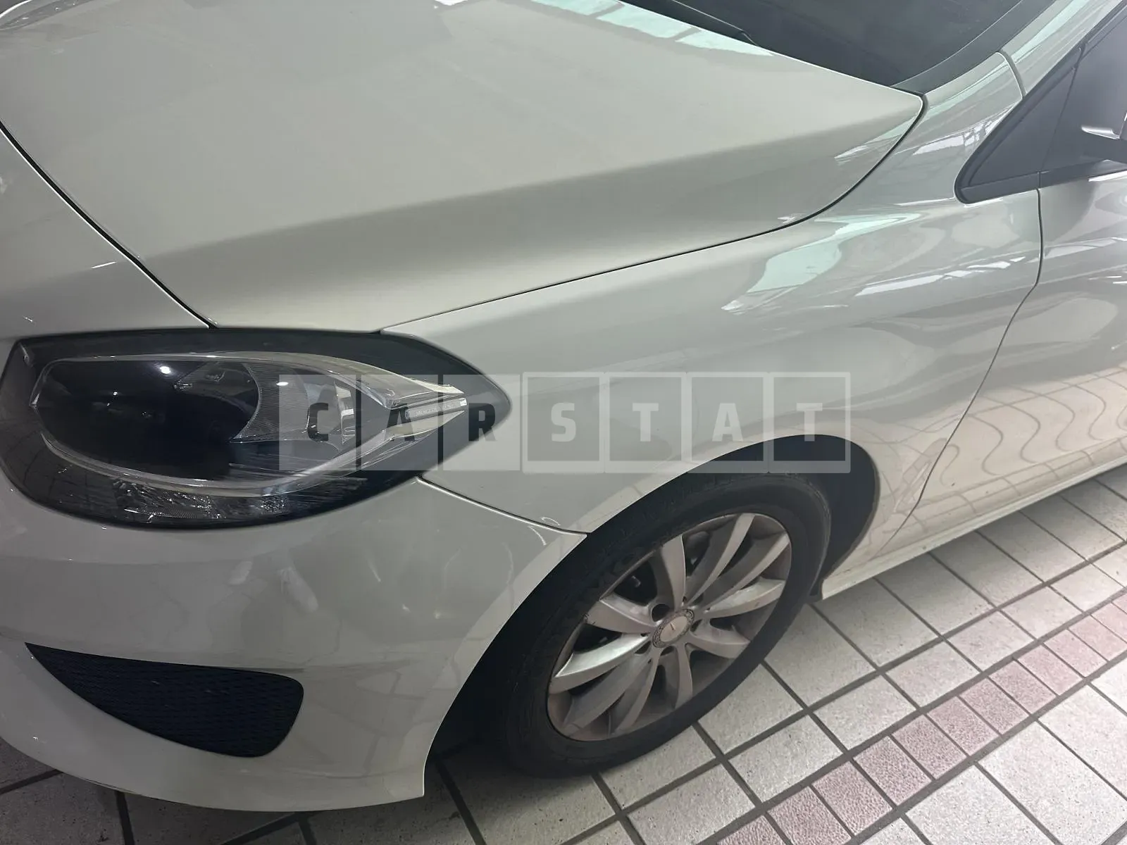 Photo 2 of 7: 2015 Mercedes-Benz B160, VIN KL90B3M0DFSZ00001 — Korean insurance auction
