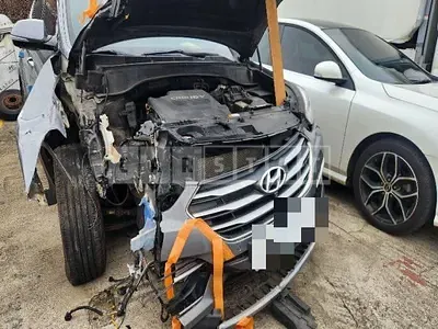 Photo 1 of 16: 2016 Hyundai Santa Fe DM — Korean insurance auction