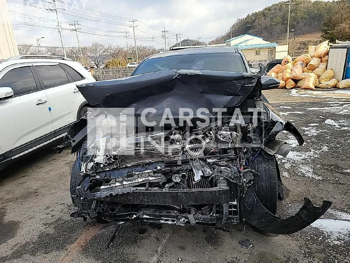 Photo 2 of 9: 2016 Hyundai Tucson, VIN KMHJ2815GHU346266 — Korean insurance auction