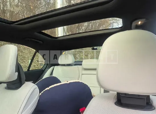 Photo 2 of 21: 2023 Mercedes-Benz C300 4Matic — Korean insurance auction