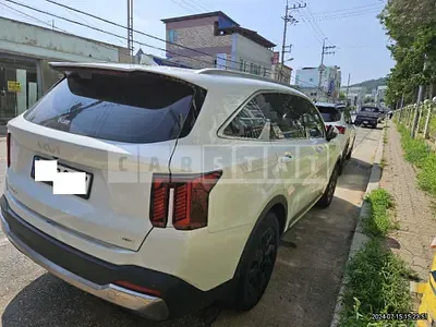Photo 1 of 24: 2024 Kia Sorento, VIN KNARH81GBRA241797 — Korean insurance auction