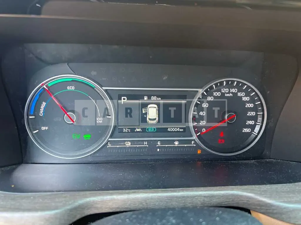 Photo 2 of 12: 2022 Kia Sorento, VIN KNARL81GBNA080644 — Korean insurance auction