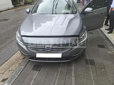 Photo 1 of 13: 2017 Volvo S60 D3, VIN YV1FS79B0H2440029 — Korean insurance auction