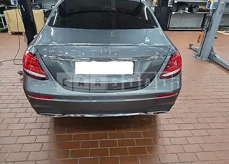 Photo 2 of 14: 2018 Mercedes-Benz E300 4Matic — Korean insurance auction