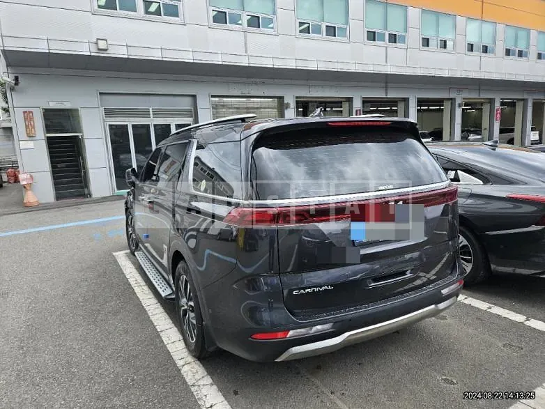 Photo 2 of 16: 2022 Kia Carnival 2.2 — Korean insurance auction
