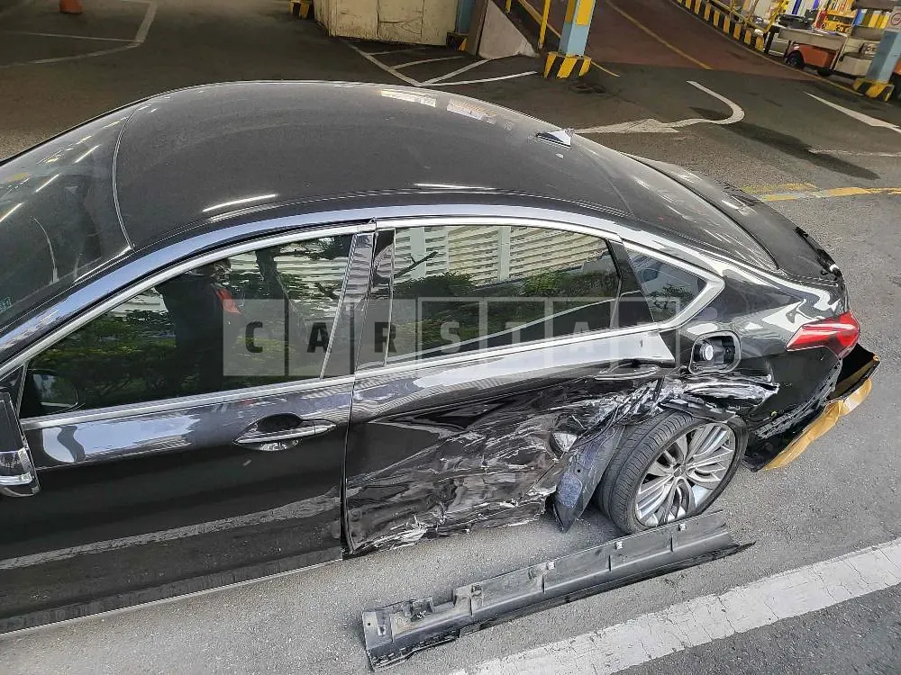Photo 2 of 11: 2018 Hyundai Genesis /G80, VIN KMHGM41DBJU270111 — Korean insurance auction