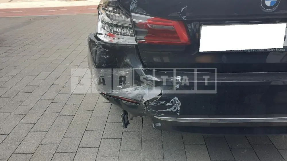 Photo 2 of 9: 2019 BMW 520d Luxury, VIN WBAJF3102LWW55116 — Korean insurance auction