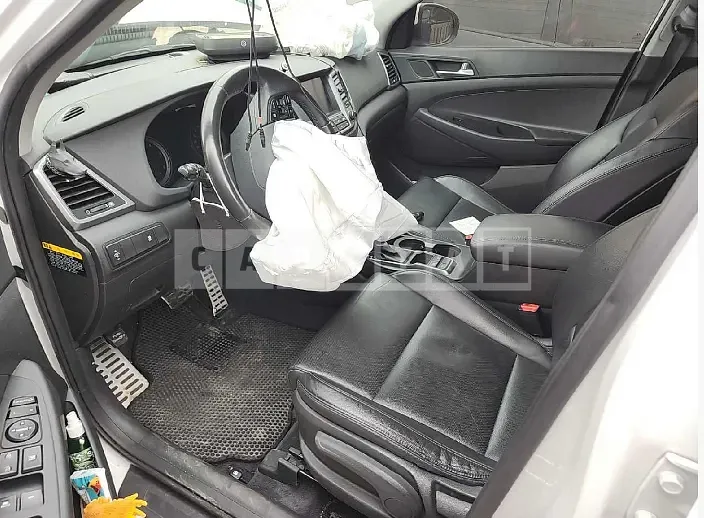 Photo 2 of 16: 2015 Hyundai Tucson, VIN KMHJ3815GJU556722 — Korean insurance auction