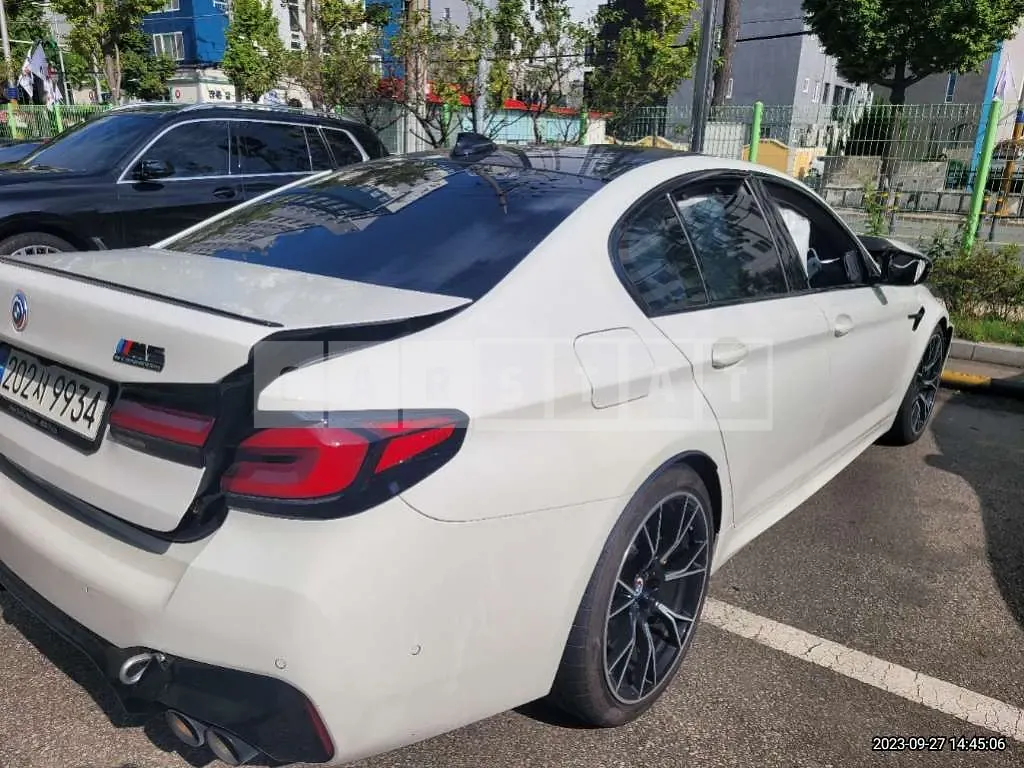 Photo 2 of 30: 2022 BMW M5 Competition Package, VIN WBS81CH03NCK27395 — Korean insurance auction