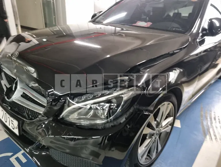 Photo 2 of 19: 2018 Mercedes-Benz C 220d, VIN WDDWF0EB2JR310236 — Korean insurance auction