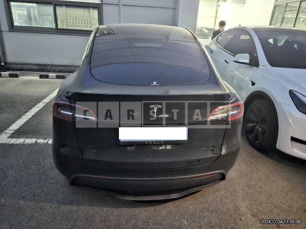 Photo 2 of 12: 2024 Tesla Model Y RWD — Korean insurance auction