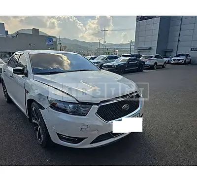 Photo 1 of 9: 2015 Ford Taurus Sho — Korean insurance auction