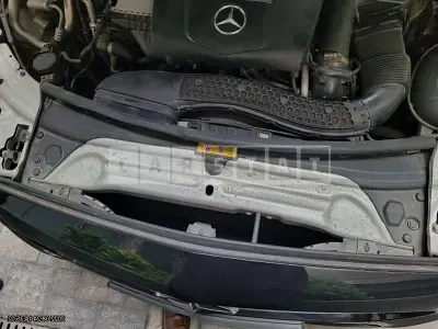 Photo 1 of 9: 2016 Mercedes-Benz C 200, VIN WDDWF4CB0GF215744 — Korean insurance auction