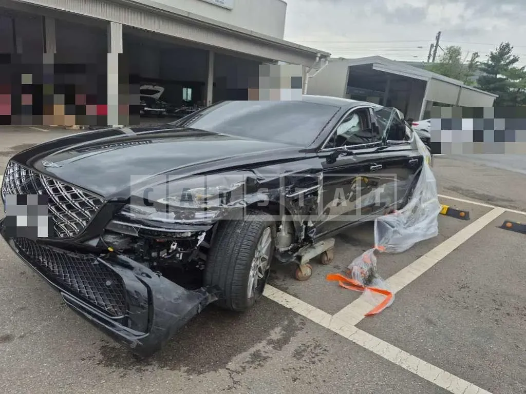 Photo 2 of 25: 2026 Genesis G80 AWD — Korean insurance auction