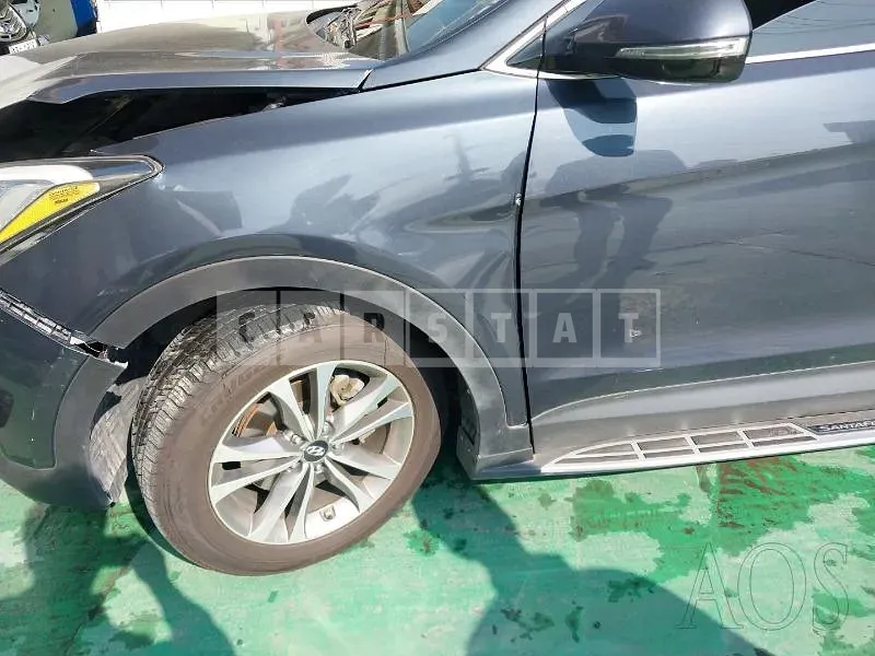 Photo 2 of 30: 2015 Hyundai Santa Fe, VIN KMHSW81UBFU454061 — Korean insurance auction