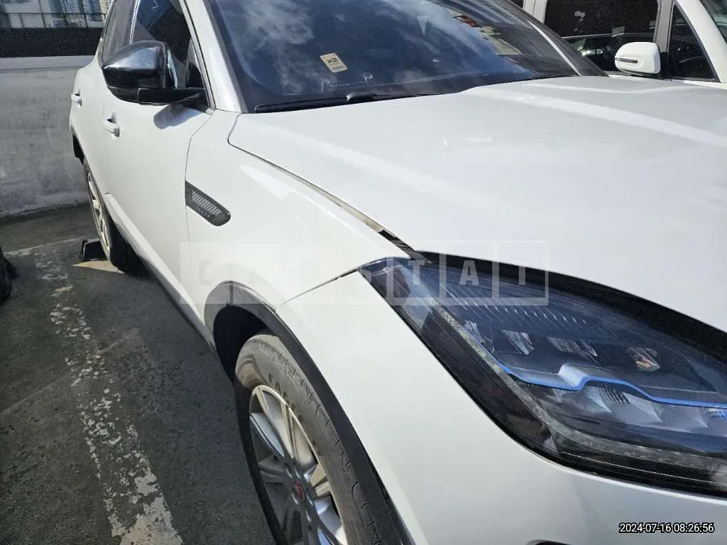 Photo 2 of 38: 2018 Jaguar E-Pace P250 — Korean insurance auction