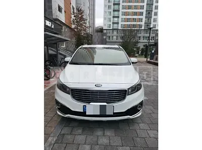 Photo 1 of 13: 2016 Kia Carnivals — Korean insurance auction