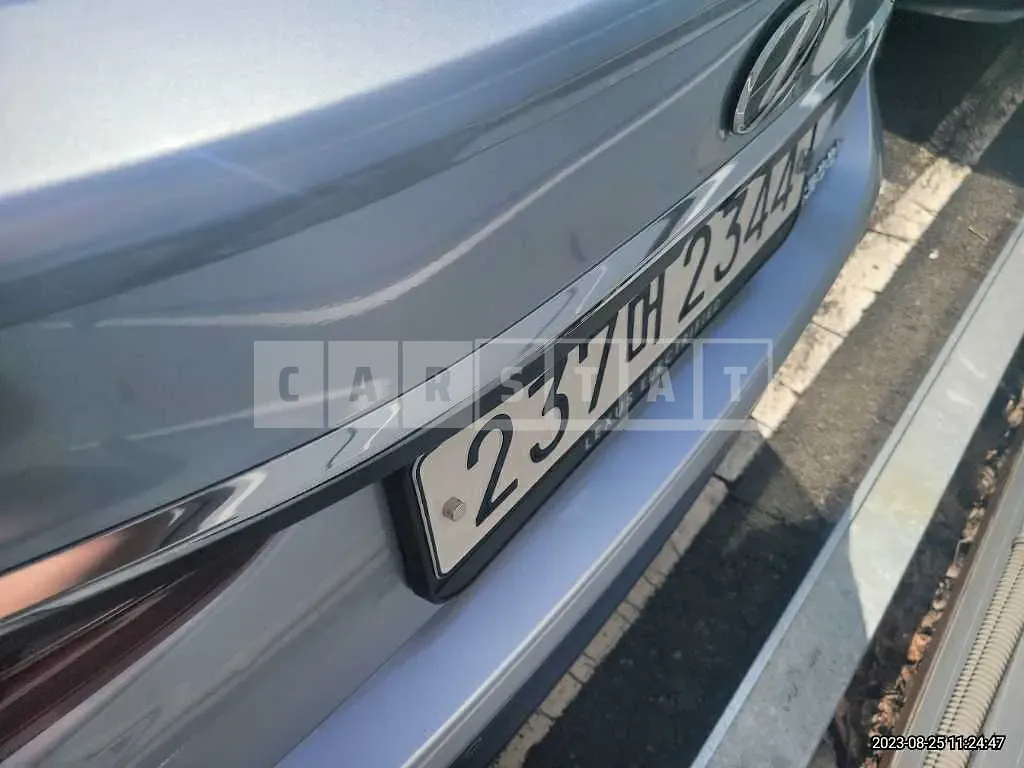Photo 2 of 18: 2023 Lexus ES300h, VIN JTHBA1C10P2016843 — Korean insurance auction