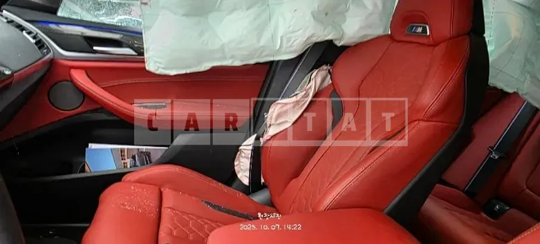Photo 2 of 12: 2025 BMW X4 M Competition — Korean insurance auction