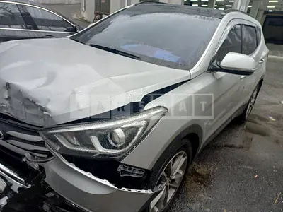 Photo 1 of 13: 2017 Hyundai Santa Fe, VIN KMHSW81UBHU736483 — Korean insurance auction