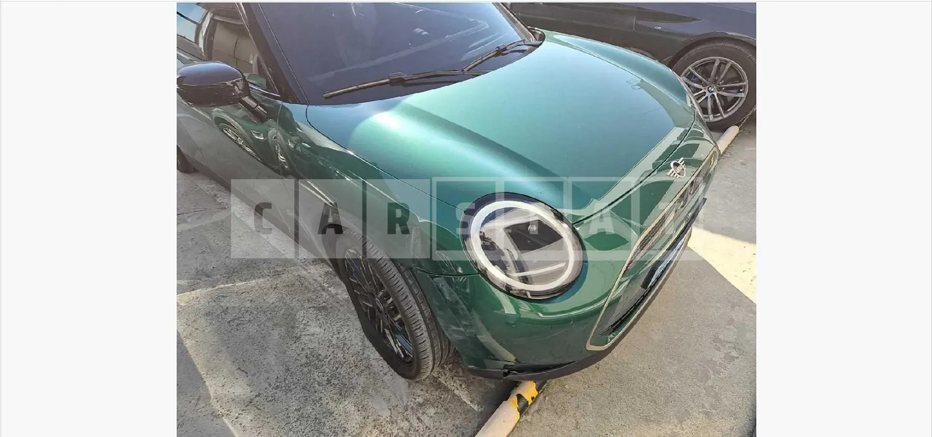 Photo 2 of 28: 2024 MINI Cooper Se — Korean insurance auction