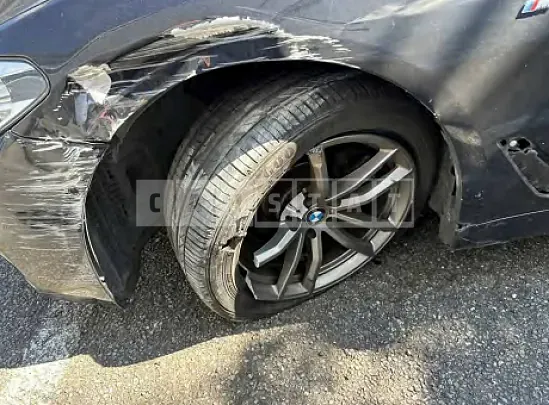 Photo 2 of 37: 2018 BMW 520d — Korean insurance auction