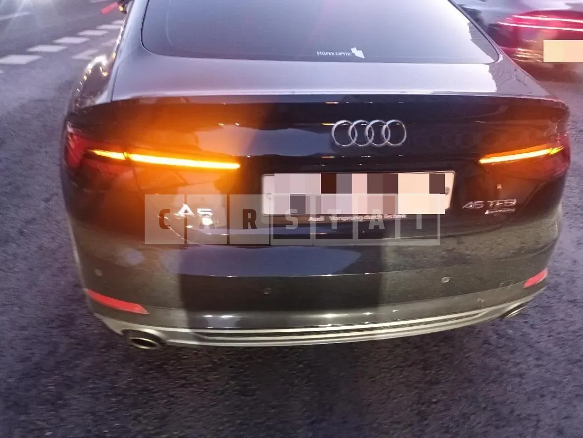Photo 2 of 12: 2020 Audi A5 Sportback 45 TFSI Quatt, VIN WAUZZZF50KA069317 — Korean insurance auction