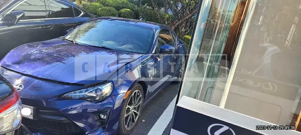 Photo 2 of 8: 2017 Toyota 86, VIN JF1ZNAC10H9701721 — Korean insurance auction
