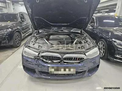 Photo 1 of 18: 2020 BMW 530i xDrive M Sport Packag — Korean insurance auction