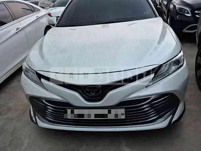 Photo 1 of 30: 2017 Toyota Camry — Korean insurance auction