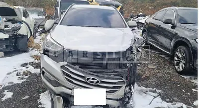 Photo 1 of 9: 2016 Hyundai Santa Fe, VIN KMHSW81UDGU609951 — Korean insurance auction