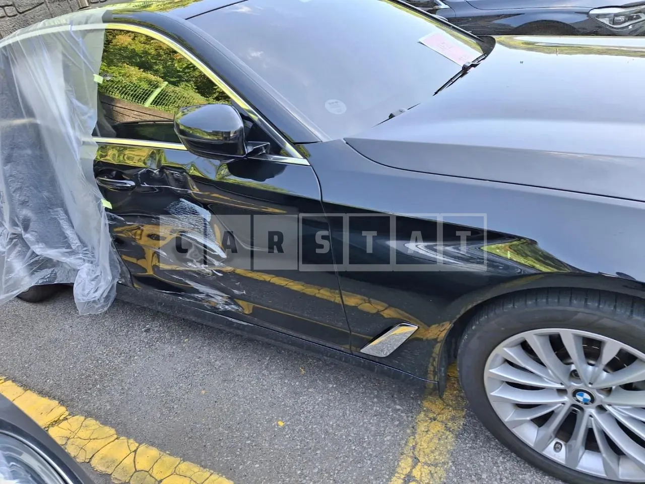Photo 2 of 16: 2022 BMW 520i, VIN WBA11BH04PCL34006 — Korean insurance auction