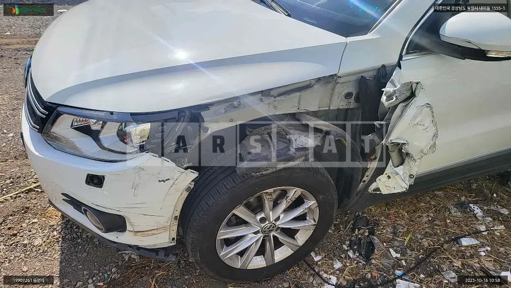 Photo 2 of 11: 2016 Volkswagen Tiguan, VIN WVGZZZ5NZGW559517 — Korean insurance auction