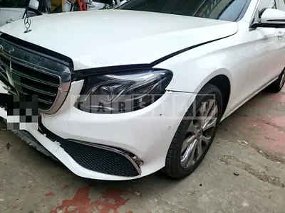 Photo 1 of 32: 2020 Mercedes-Benz E300 4Matic, VIN W1KZF4KB7LA808328 — Korean insurance auction