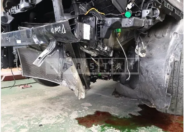 Photo 2 of 14: 2019 Kia K5 — Korean insurance auction