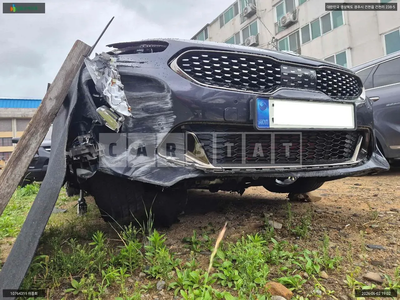 Photo 2 of 13: 2018 Kia Stinger, VIN KNAE751CDKS048890 — Korean insurance auction