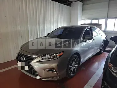 Photo 1 of 17: 2018 Lexus ES300h — Korean insurance auction