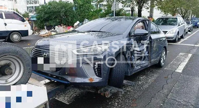 Photo 2 of 5: 2016 Hyundai Ionic Hybrid — Korean insurance auction